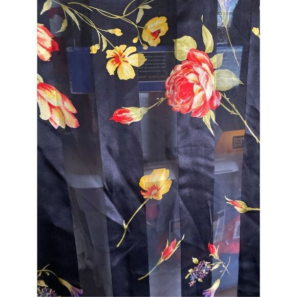 Echo women’s 100% silk floral print square scarf 34x34 - Picture 3 of 6